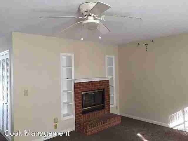 257 Highland Park Dr - Photo 2 of 10