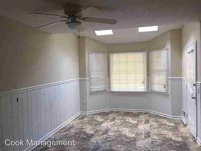 257 Highland Park Dr - Photo 4 of 10