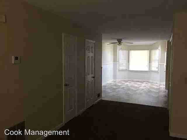 257 Highland Park Dr - Photo 5 of 10