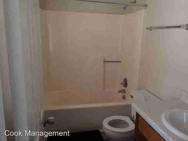 257 Highland Park Dr - Photo 7 of 10
