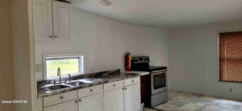 205/437 Holt Ave #14 - Photo 2 of 7