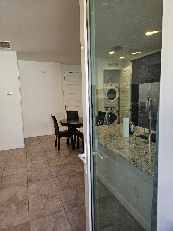 12413 W Vista Ave - Photo 4 of 16