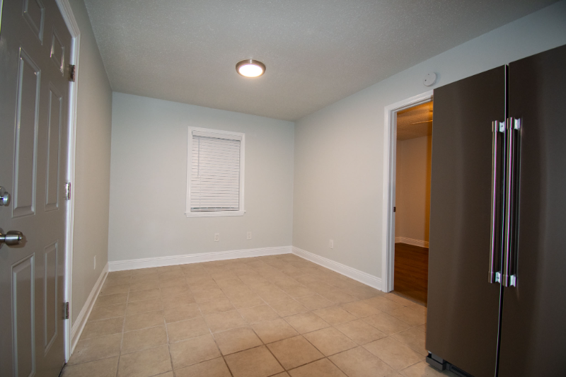 5094 J E L Dr #11 - Photo 5 of 8