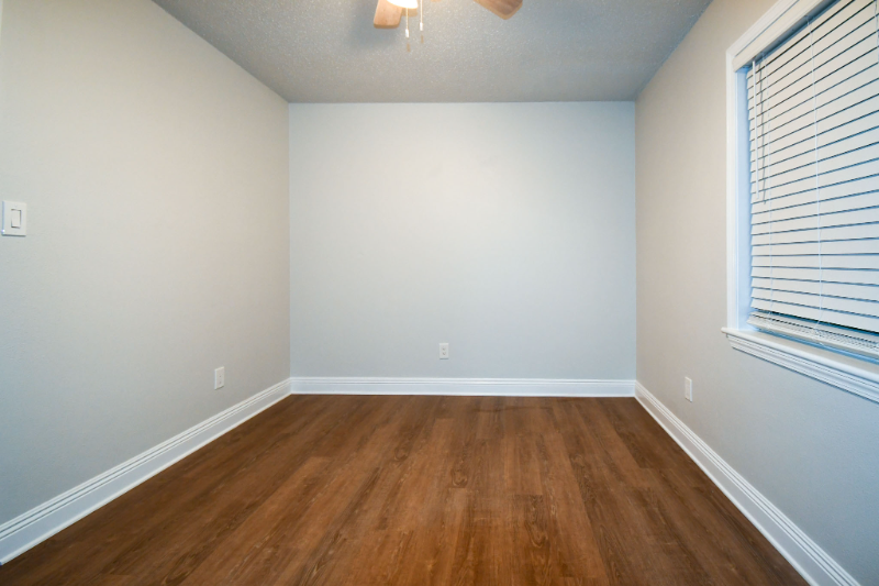 5094 J E L Dr #11 - Photo 7 of 8
