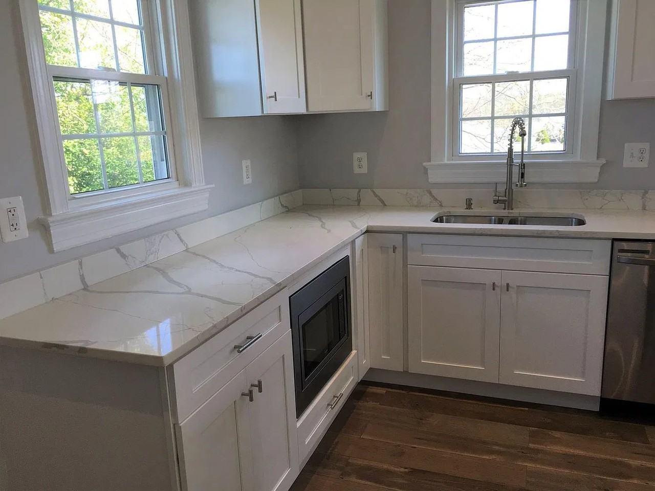 325 Hill Rd - Photo 3 of 16