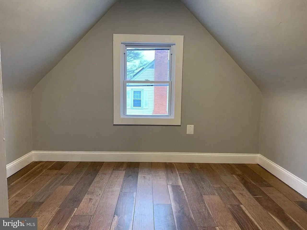 325 Hill Rd - Photo 7 of 16