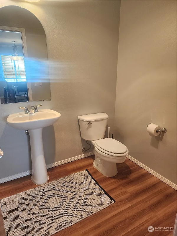2836 Hyland St - Photo 7 of 17