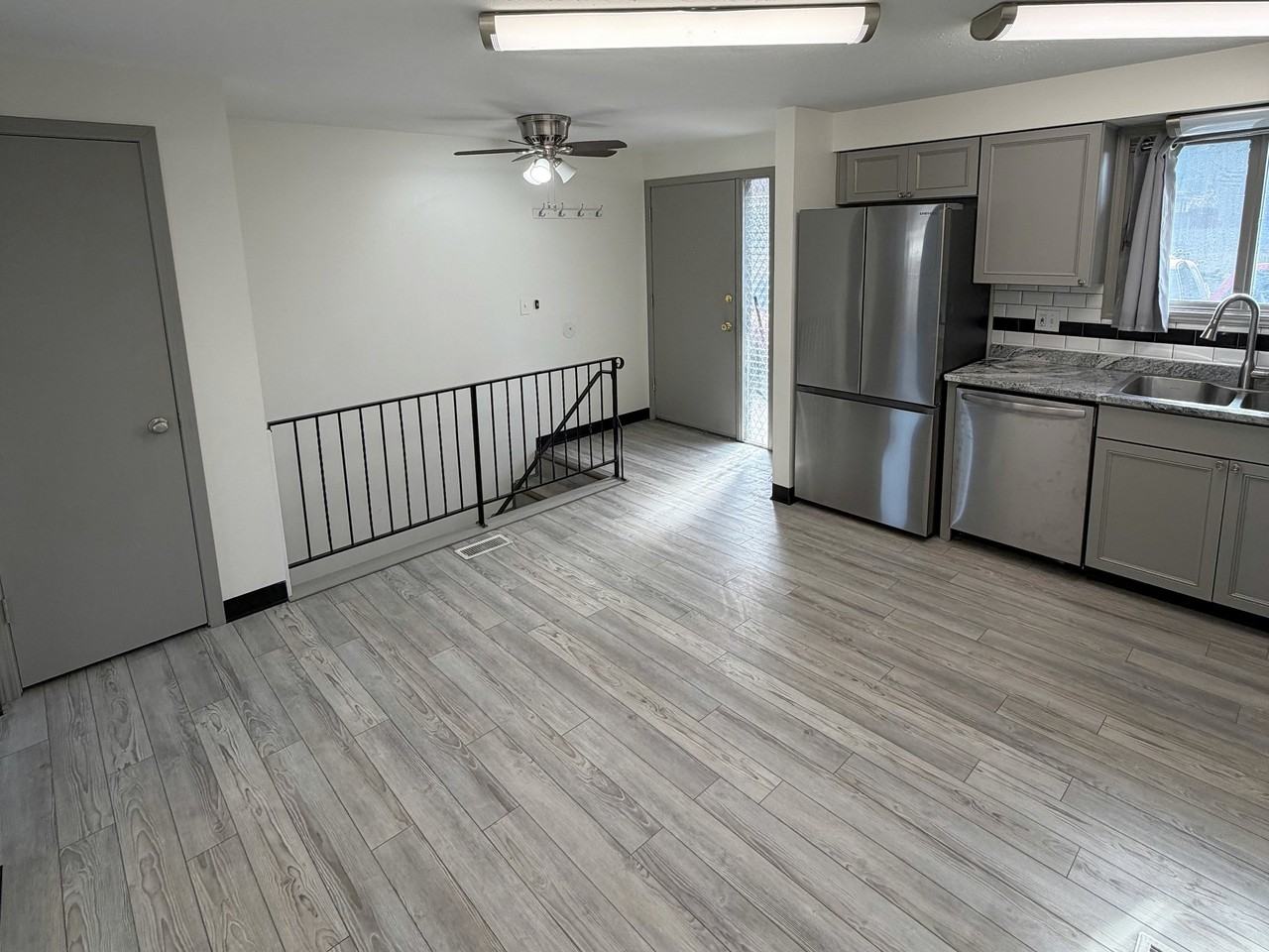 3506 W Francis Ave #3506 - Photo 3 of 13