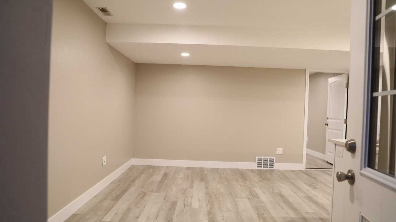 3809 E Wyatt Earp Ave - Photo 4 of 7