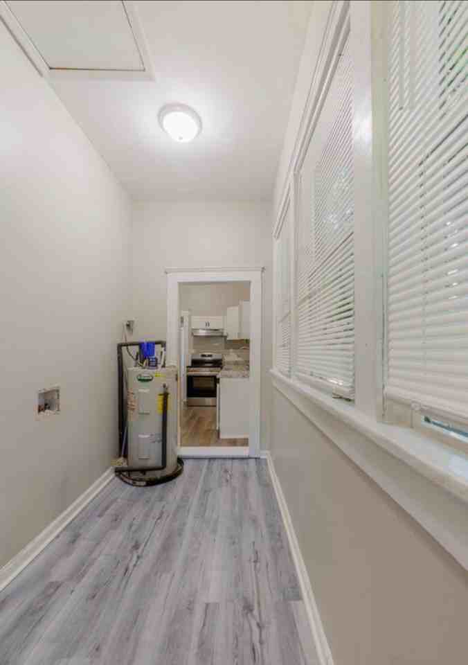 2217 Bolling St - Photo 6 of 10