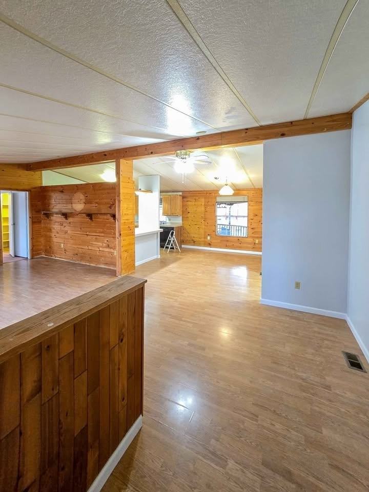 196903 E 3rd Ave - Photo 5 of 20