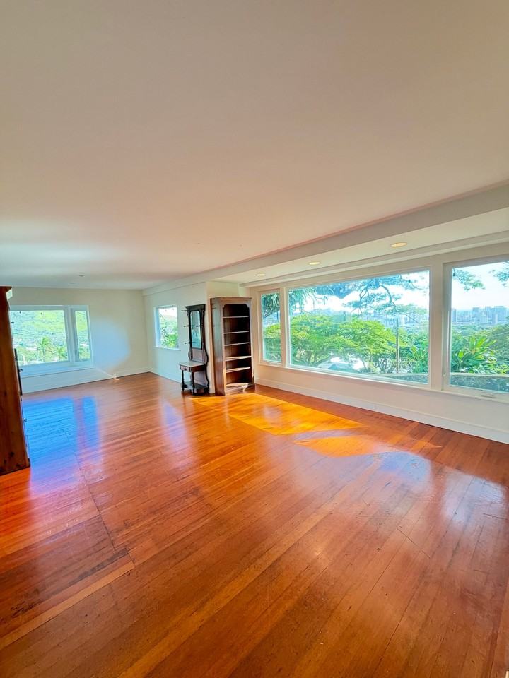 2454 Sonoma St - Photo 4 of 20