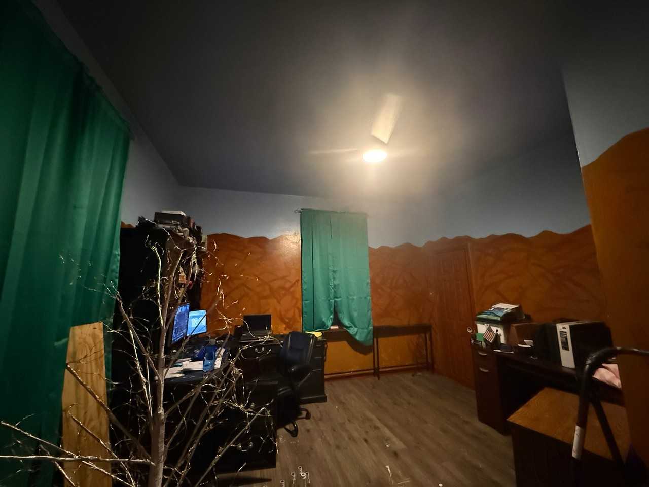 210 Pearl St - Photo 2 of 20