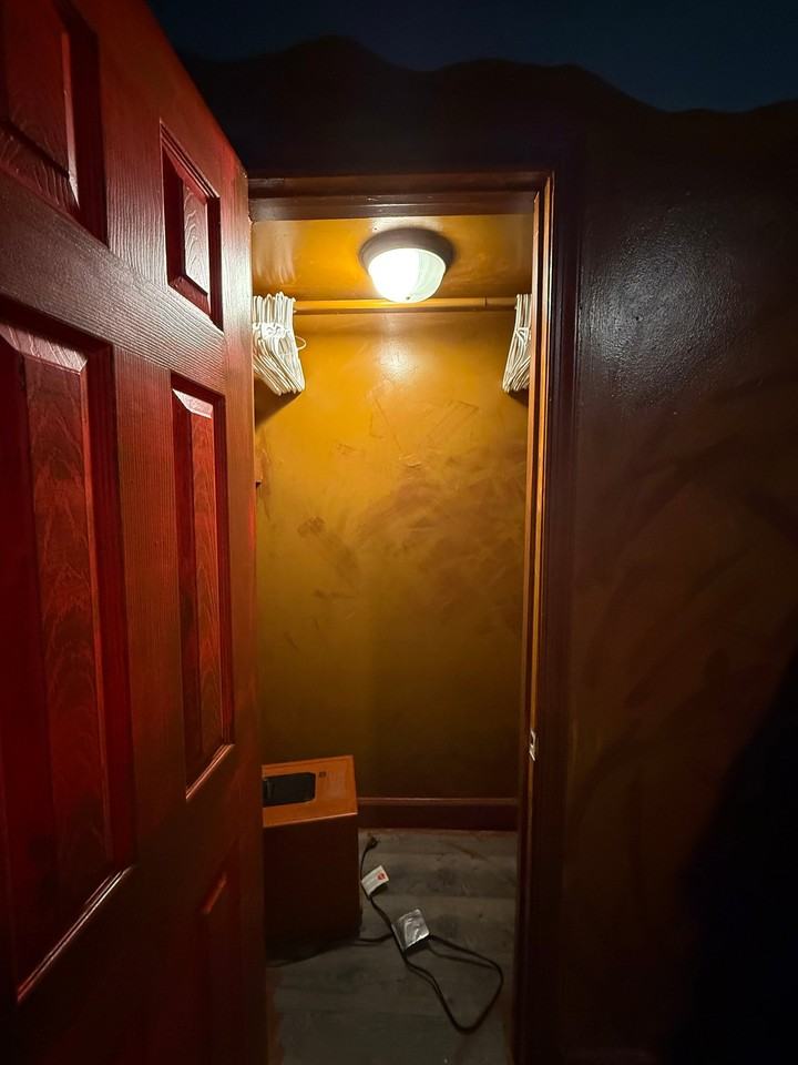 210 Pearl St - Photo 4 of 20