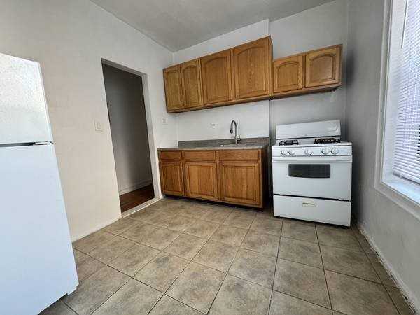 3816 Bailey Ave #4D - Photo 6 of 16