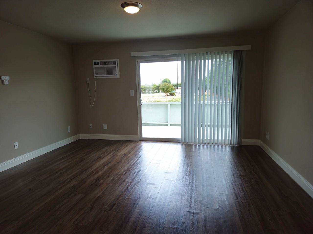 3819 East Ave #6 - Photo 4 of 9
