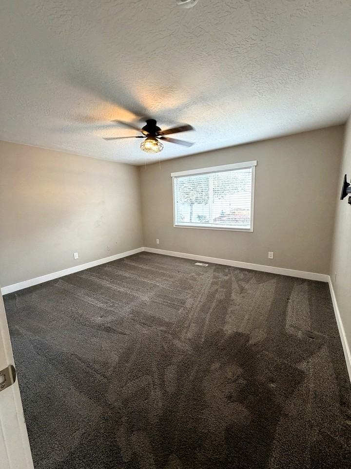 11859 S Preamble Rd - Photo 4 of 16
