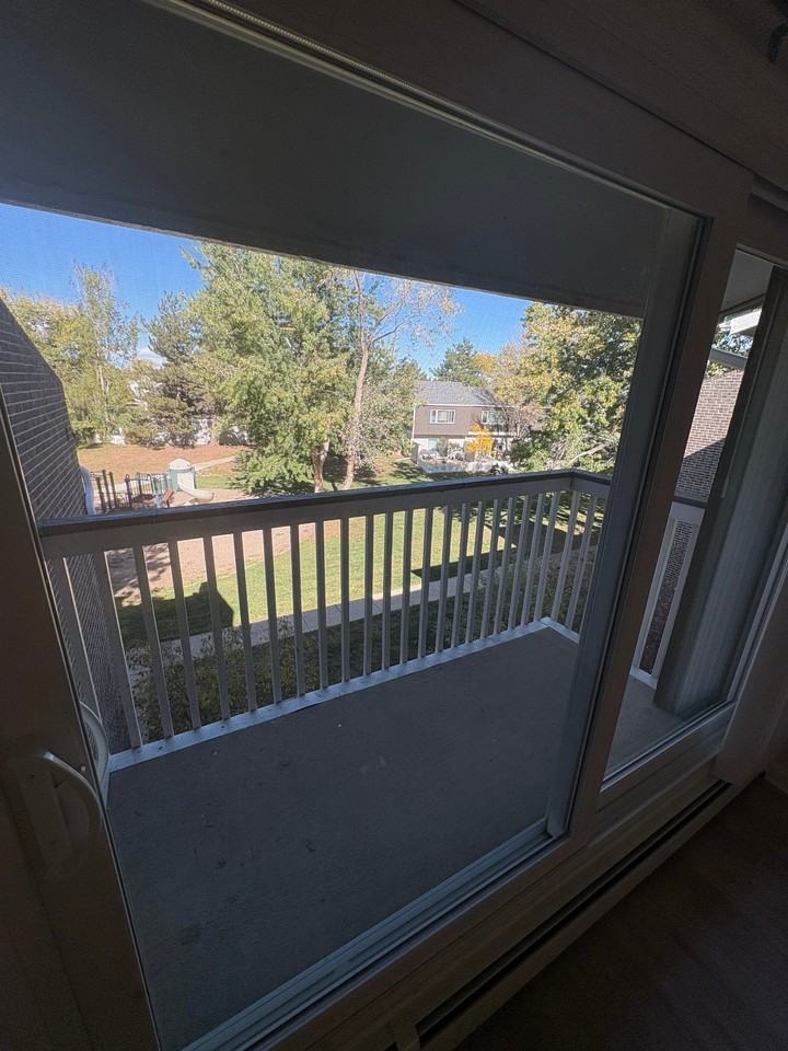 933 E Moorhead Cir #1K - Photo 4 of 11