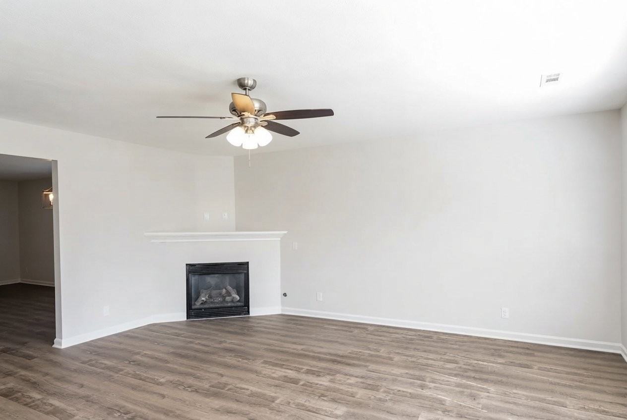 101 Trellis Way - Photo 2 of 12