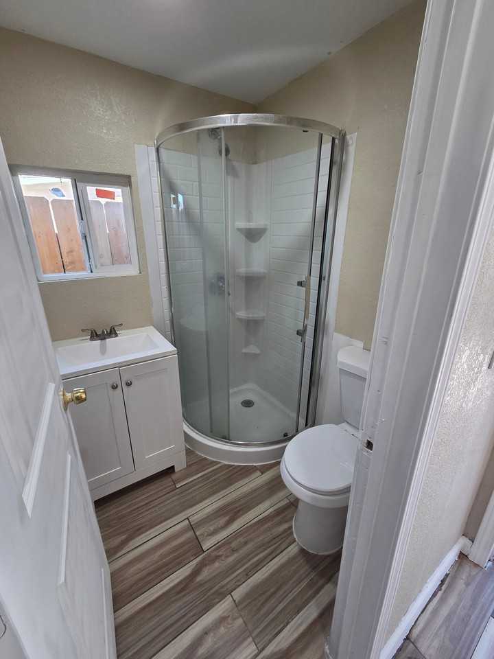 2120 E Griffith Way - Photo 6 of 7