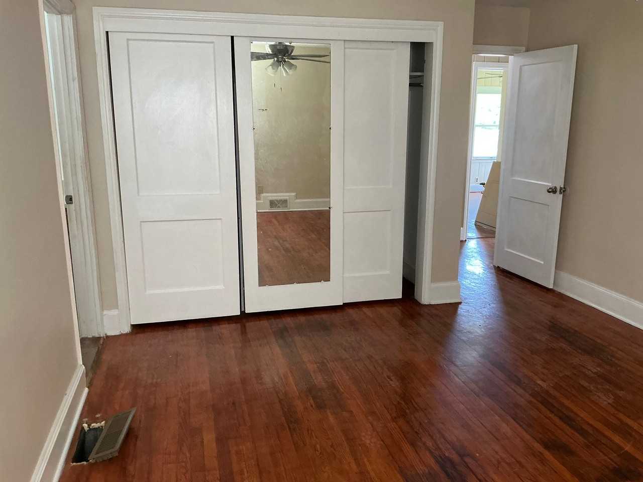 4926 Pinevilla St - Photo 6 of 15