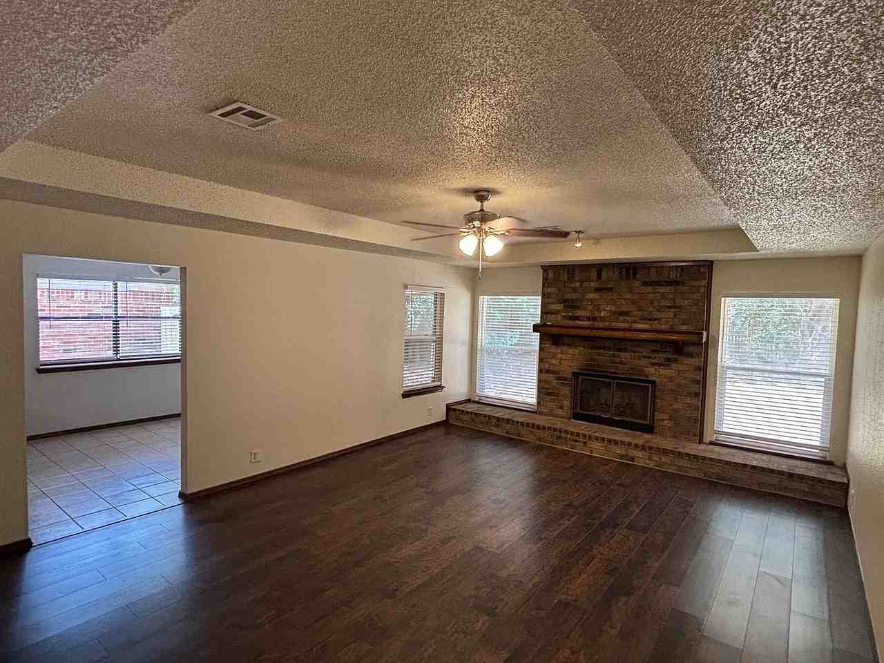 21 Pueblo - Photo 2 of 10