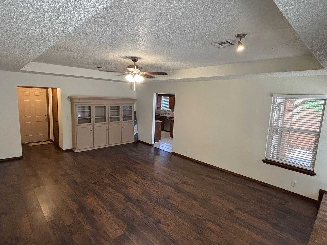 21 Pueblo - Photo 3 of 10