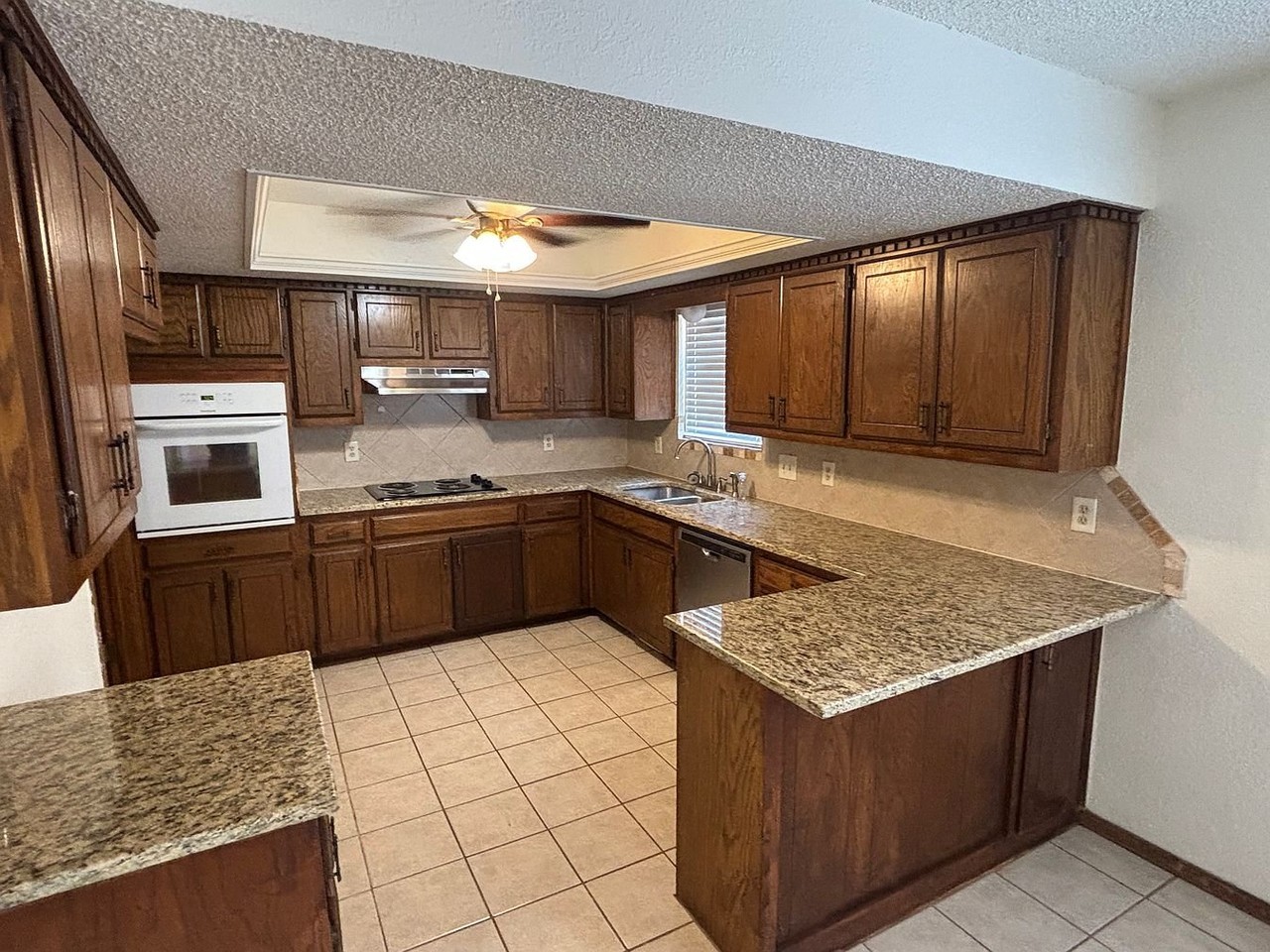 21 Pueblo - Photo 4 of 10