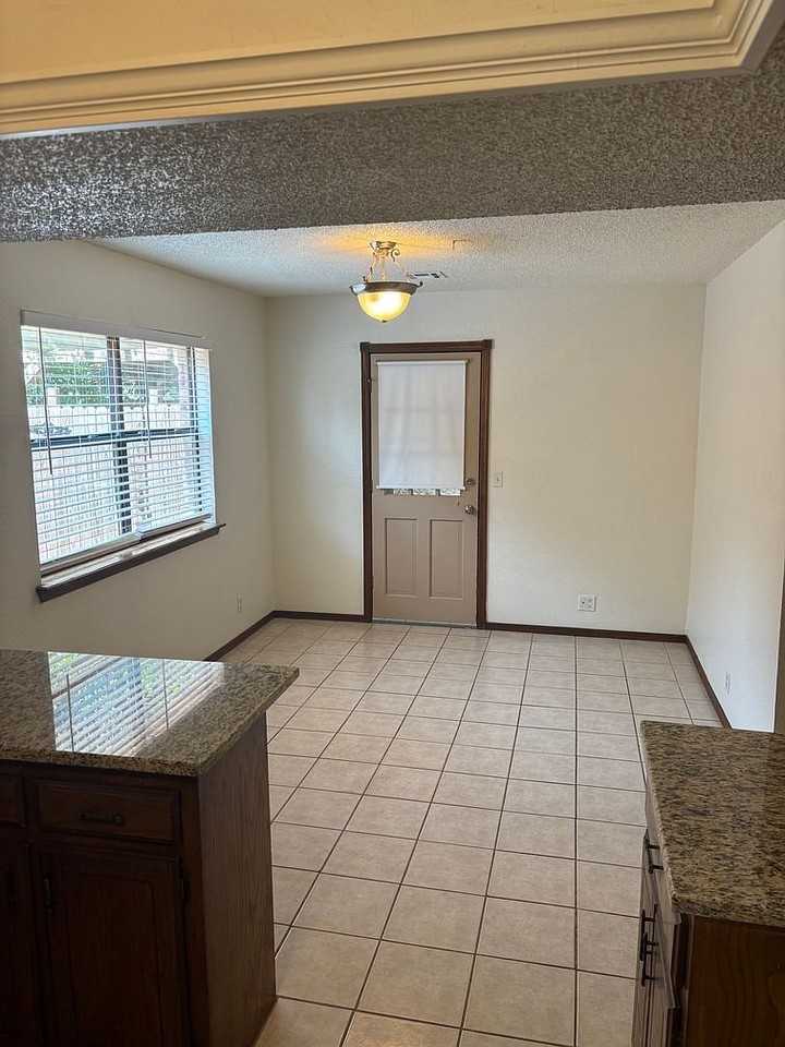 21 Pueblo - Photo 5 of 10