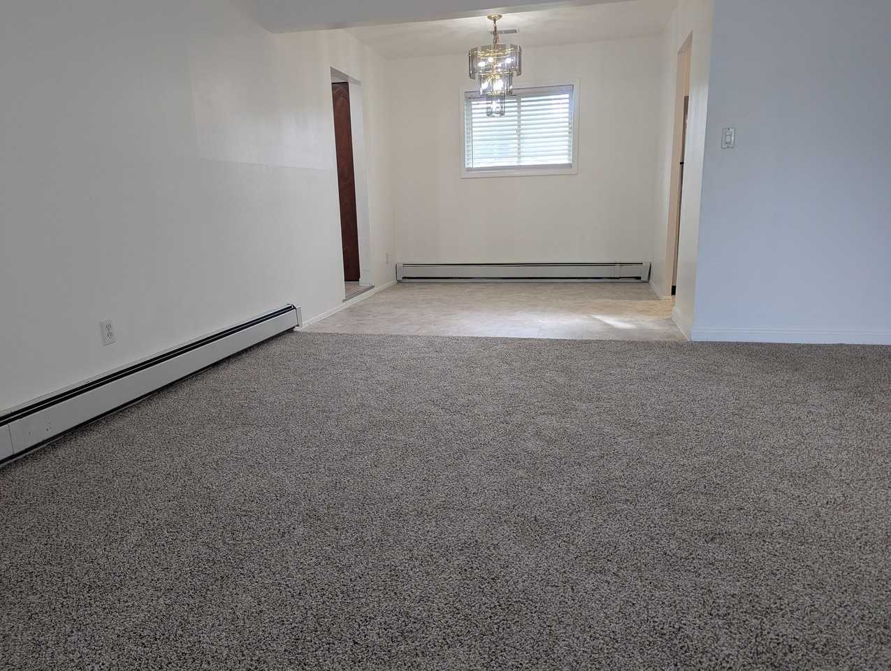 40 Robinhood Dr - Photo 5 of 20