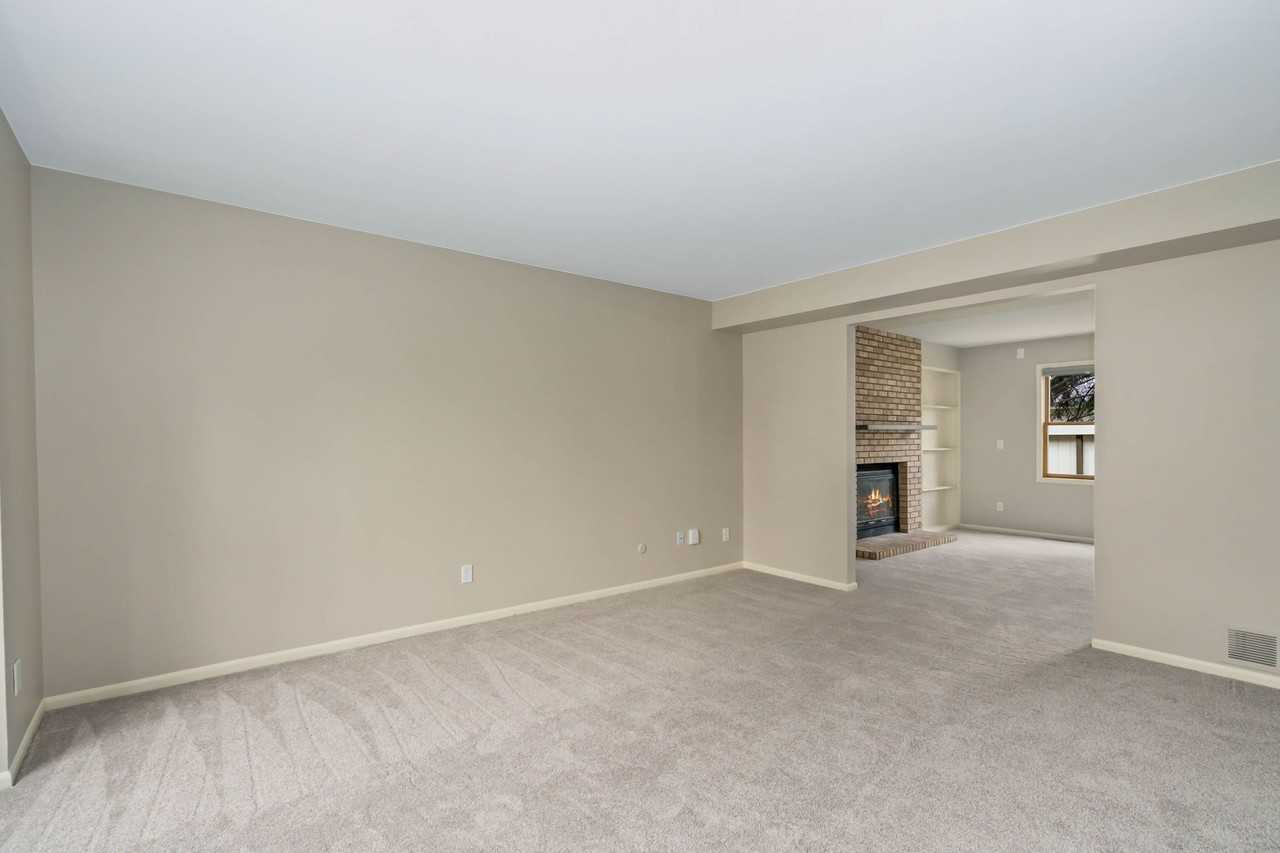 1624 Faraday Cir - Photo 2 of 20