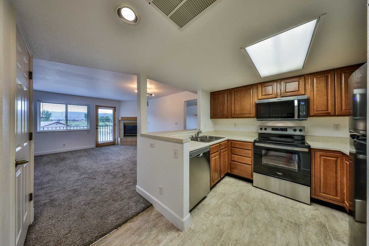 40 Fox Dr #B204 - Photo 2 of 20