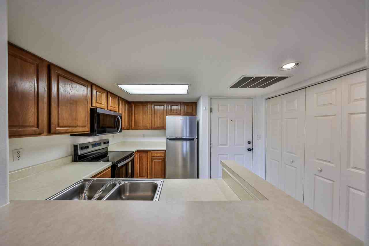 40 Fox Dr #B204 - Photo 5 of 20