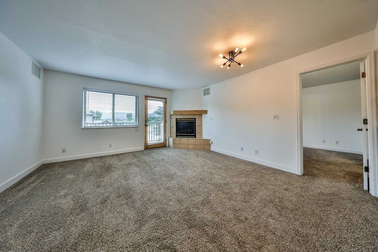 40 Fox Dr #B204 - Photo 6 of 20