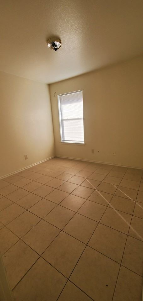 2208 Smith Branch Blvd #B - Photo 2 of 5