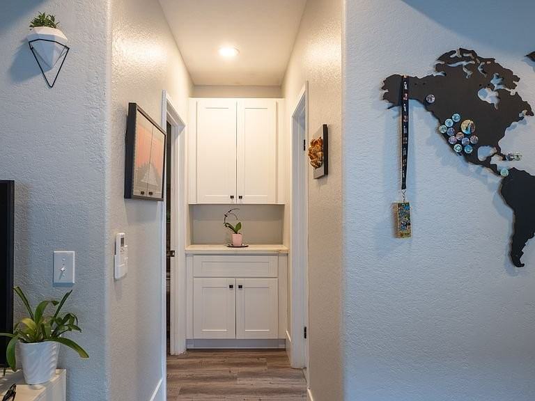 420 N Nevada St - Photo 4 of 8