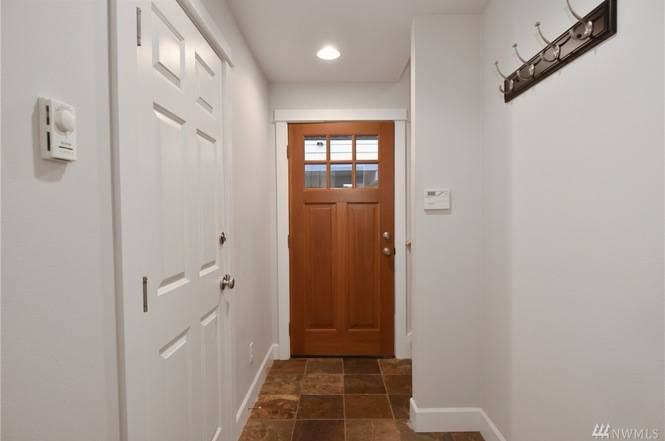 1017 N 50th St #C - Photo 7 of 10