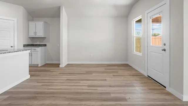 3001 Lynn Ln - Photo 3 of 14