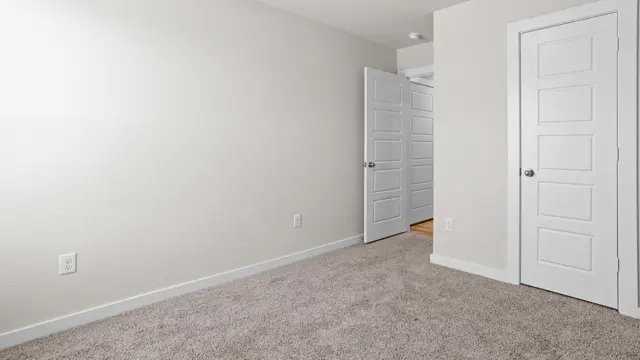 3001 Lynn Ln - Photo 4 of 14
