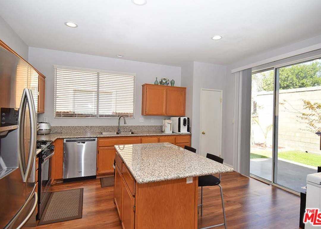 12358 Snapdragon St - Photo 3 of 18