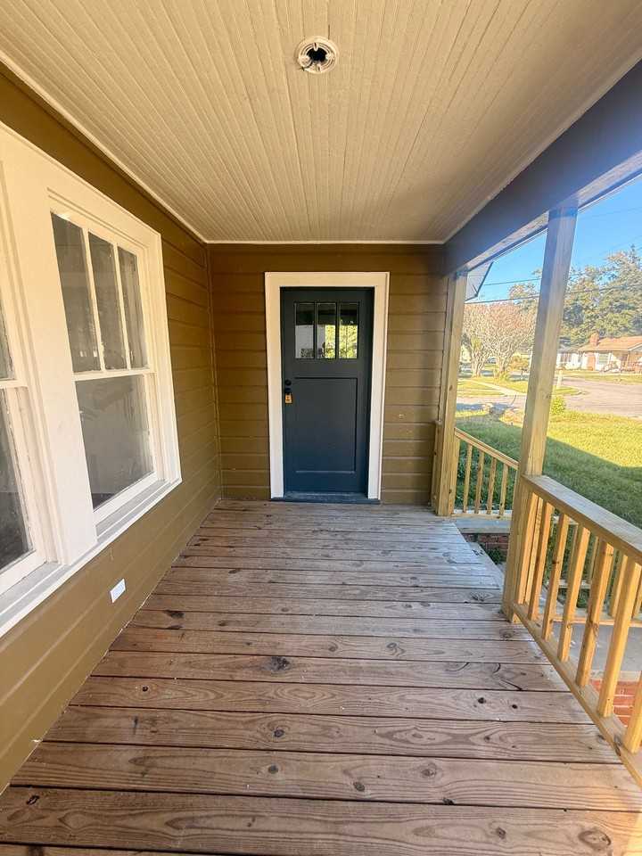 700 Cherokee St - Photo 2 of 13
