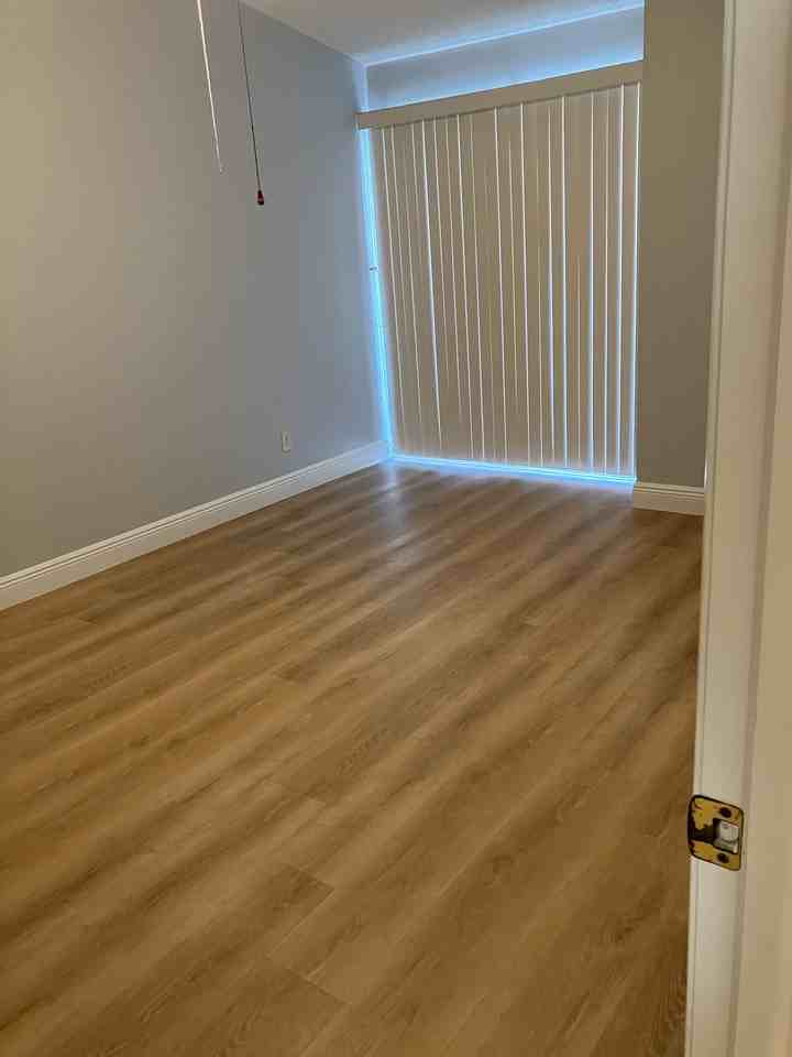 16119 Rambling Vine Dr E - Photo 2 of 13