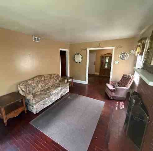 801 W Patton Ave - Photo 2 of 7
