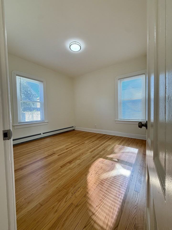 113 Denver St #1 - Photo 4 of 11