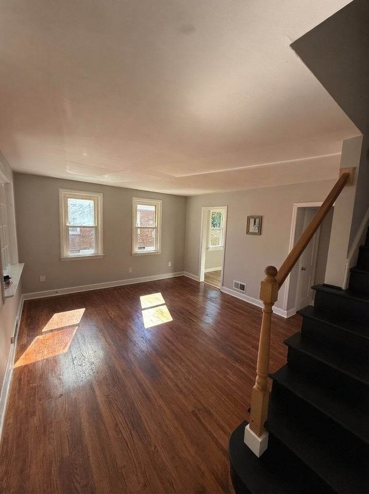 7 N Mary St - Photo 2 of 20