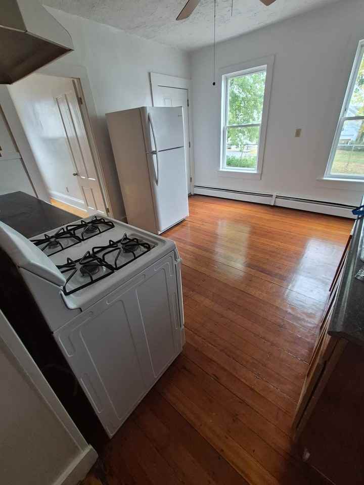 249 Grove St - Photo 7 of 7