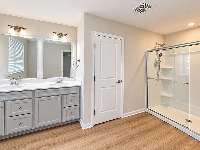 286 Wyman Lake Dr - Photo 3 of 12