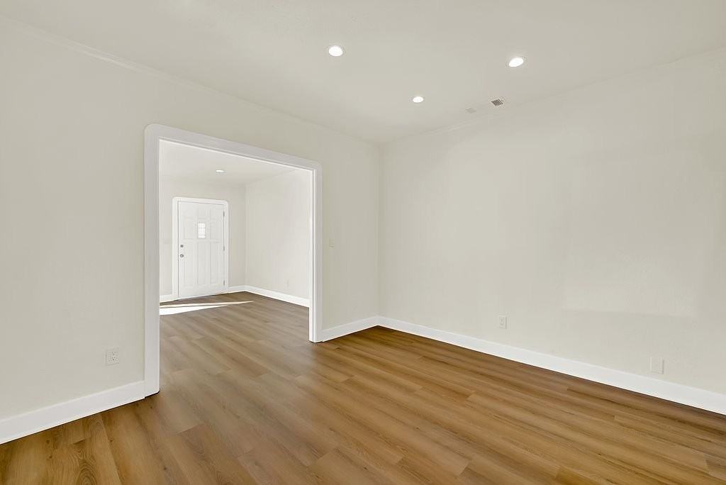1444 Alabama St - Photo 3 of 18