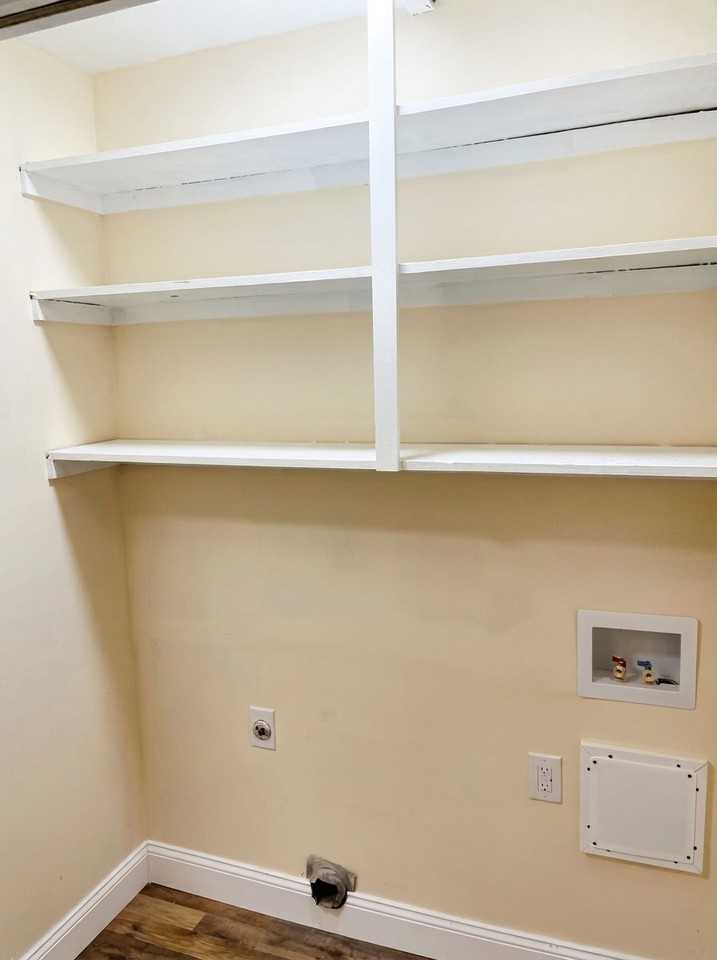 42 Lealand Ln #1 - Photo 6 of 8