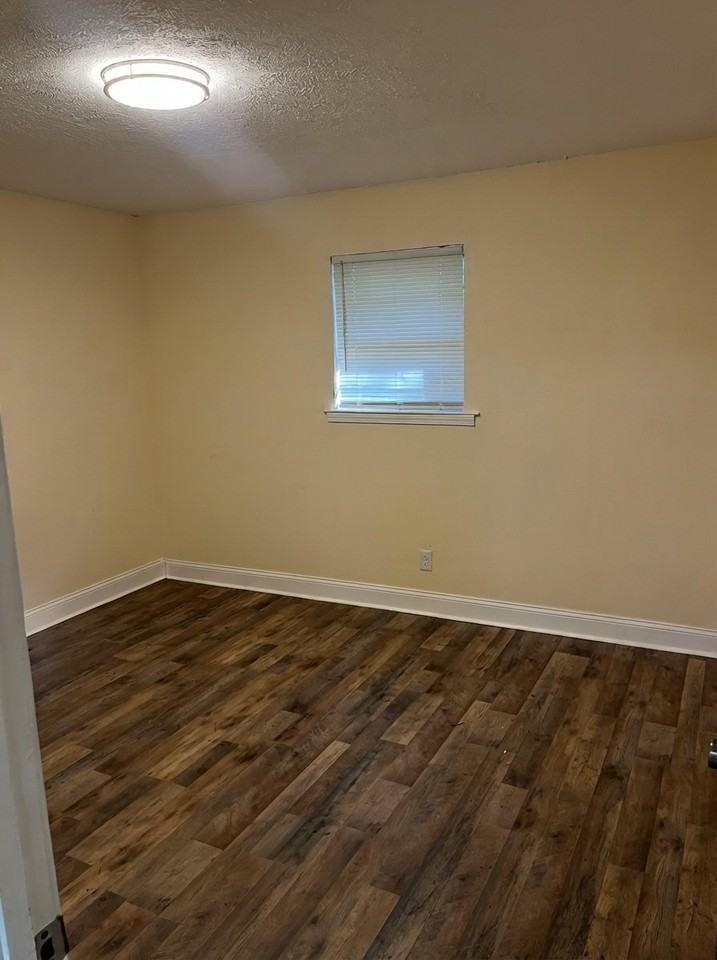 42 Lealand Ln #1 - Photo 7 of 8